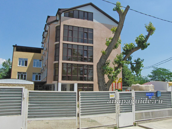 Джемете гостевой дом Белый Лебедь, дата фото: 18.06.2011 г.